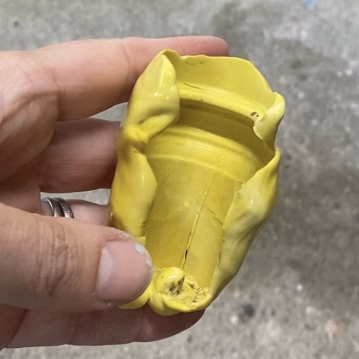 The putty mold.